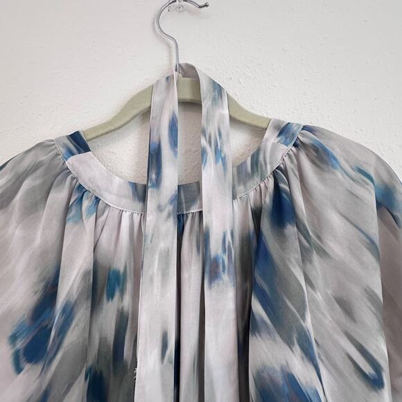 H & M V-Neck Tie-Front Dress, Tie Dye, Size Medium - Picture 7 of 12